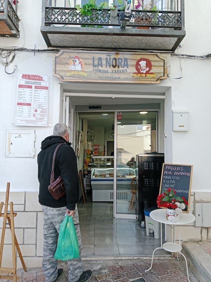 LA ÑORA