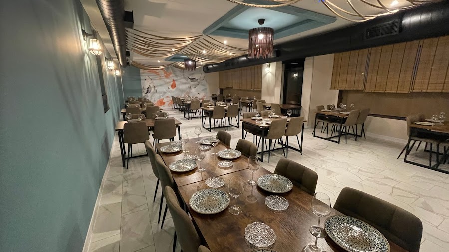 Restaurante Marisqueria El Puerto ( CALLE OCEANO INDICO)