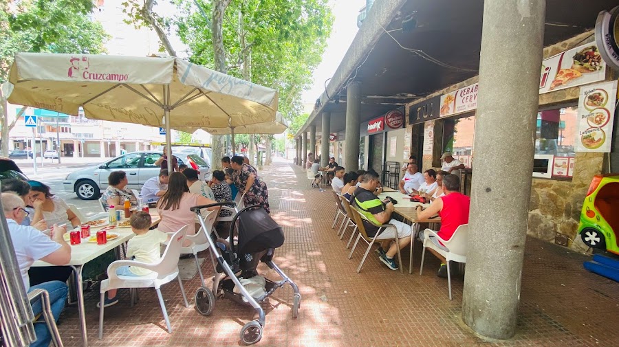 TUI KEBAB PIZZERÍA CERVECERÍA